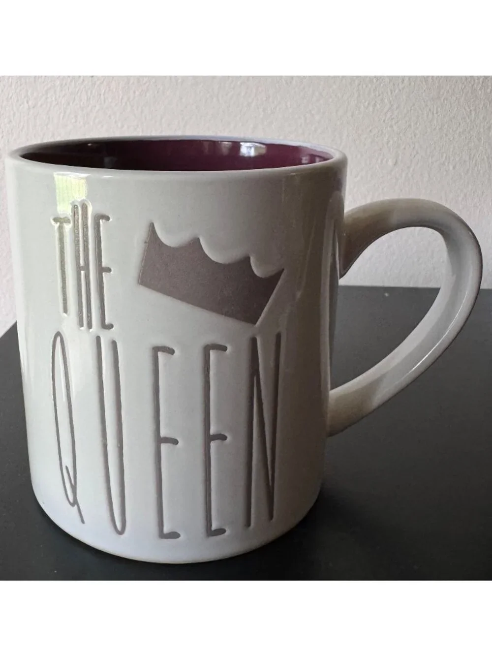 The Queen 18oz coffee mug